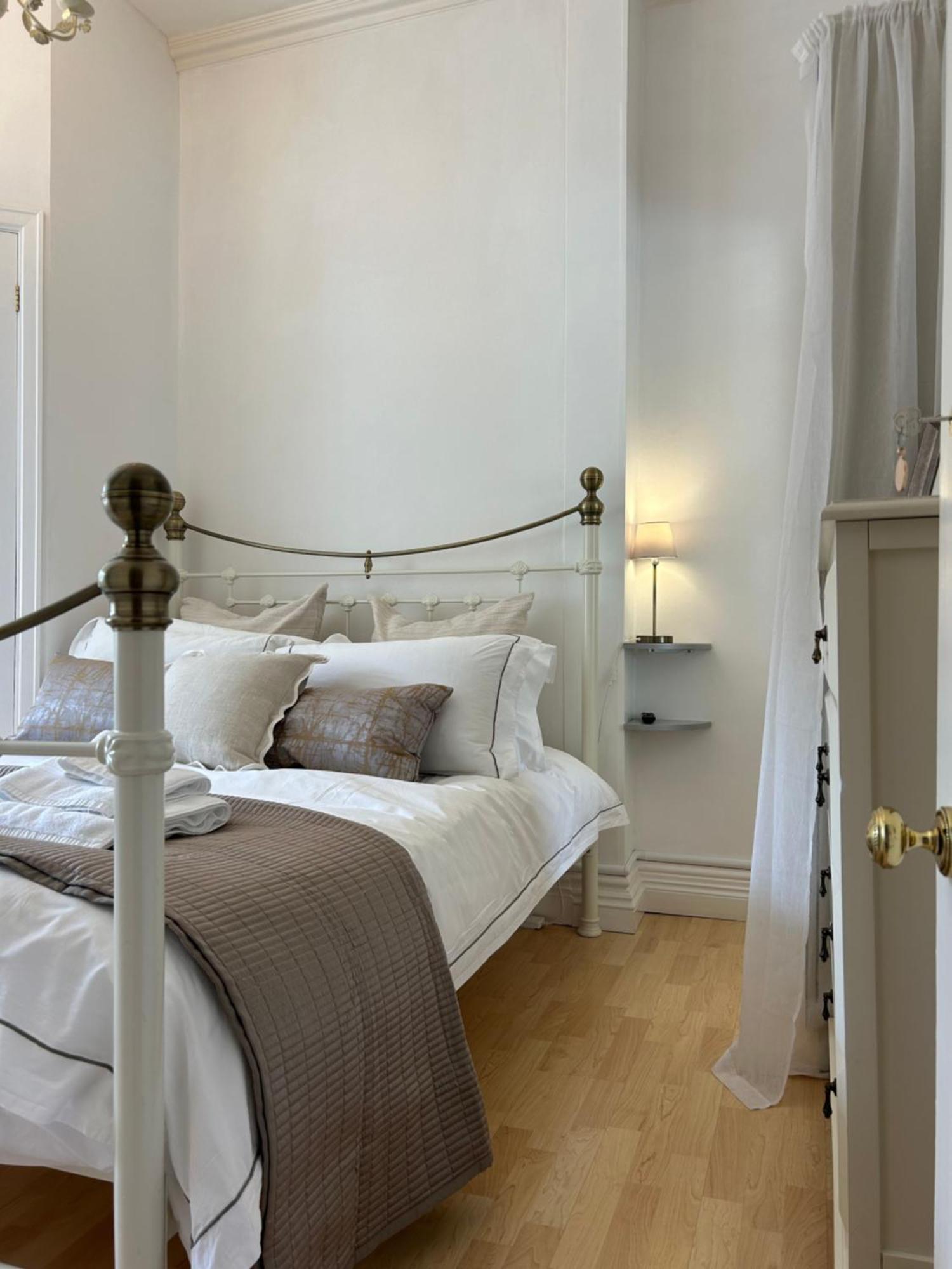 The Joseph Aparthotel Μπάξτον Εξωτερικό φωτογραφία